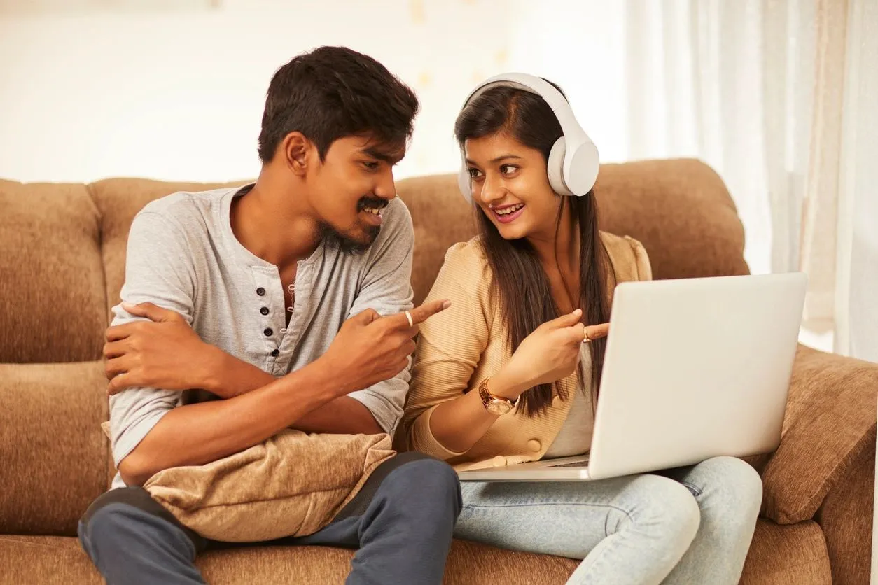 🤖 AI and Relationships: Online Couples therapy tools are helping